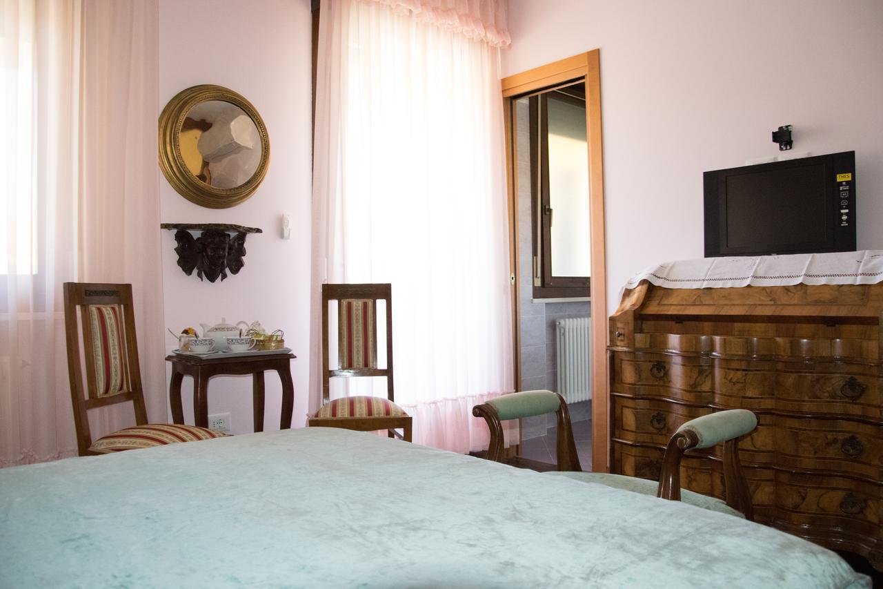 B&B Il Glicine Fiorito Lido di Venezia Eksteriør bilde