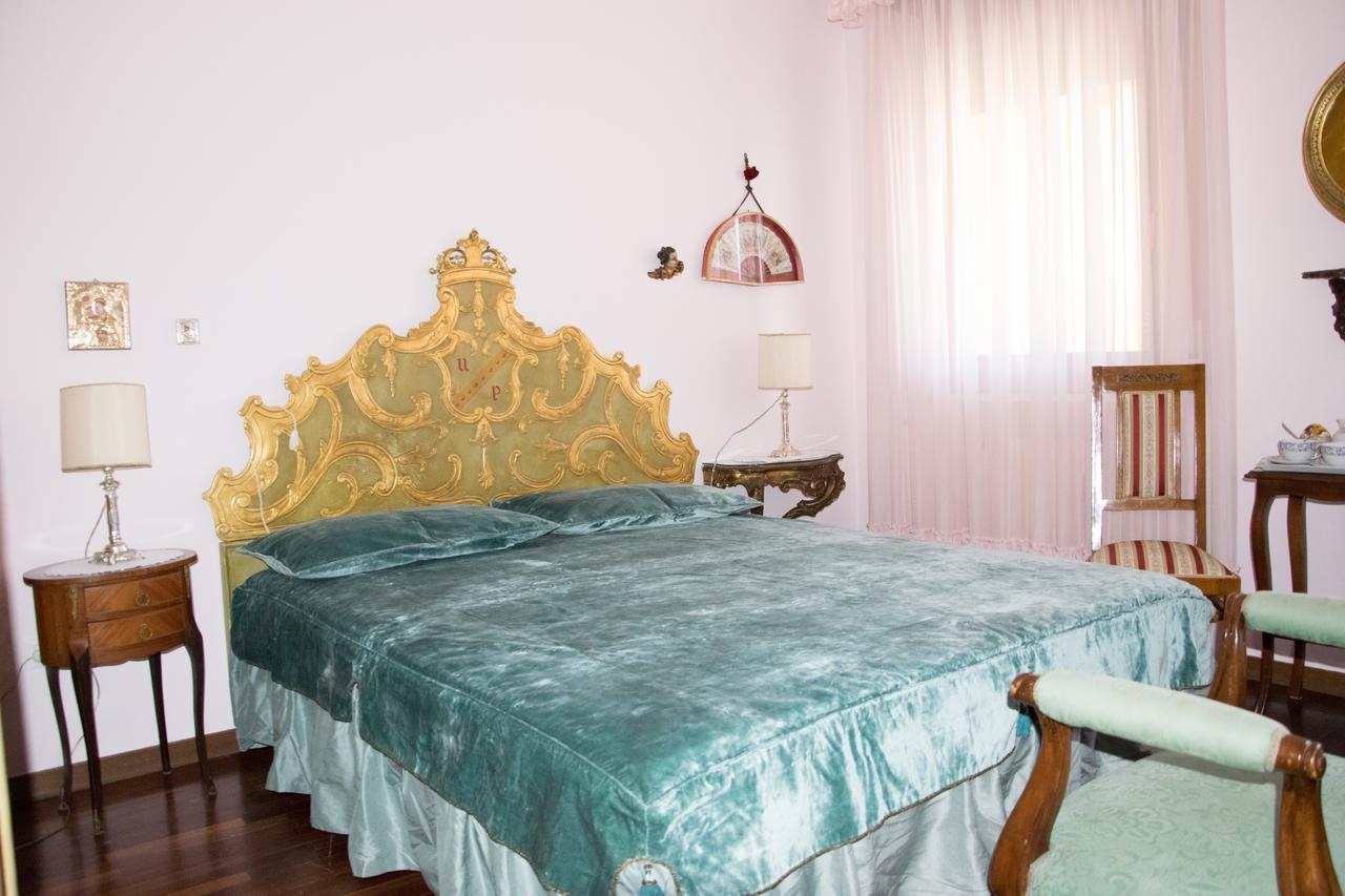 B&B Il Glicine Fiorito Lido di Venezia Eksteriør bilde